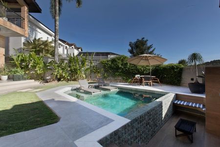 Casa à venda com 435m², 4 quartos e 6 vagas