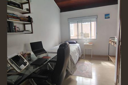 Casa à venda com 5 quartos, 281m² em Alphaville Residencial Dois, Barueri