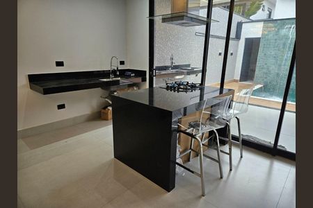 Casa à venda com 145m², 3 quartos e 2 vagas