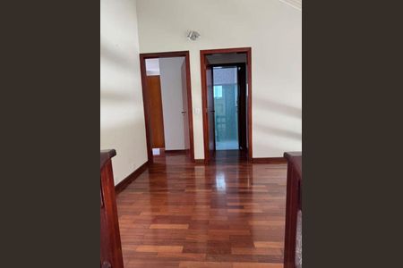 Casa à venda com 420m², 3 quartos e 4 vagas