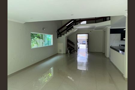 Casa à venda com 420m², 3 quartos e 4 vagas