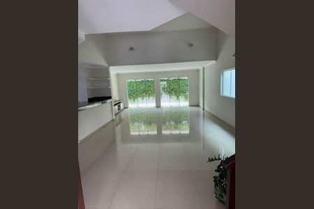 Casa à venda com 420m², 3 quartos e 4 vagas