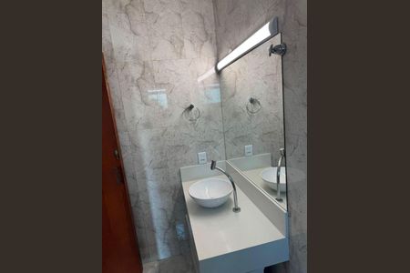 Casa à venda com 420m², 3 quartos e 4 vagas