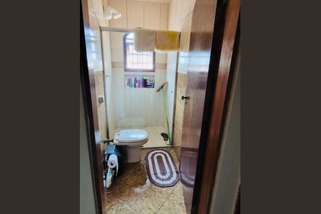 Casa à venda com 4 quartos, 183m² em Jardim Marek, Santo André