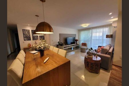 Apartamento à venda com 135m², 3 quartos e 3 vagas