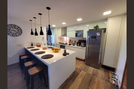 Apartamento à venda com 135m², 3 quartos e 3 vagas