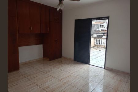 Casa à venda com 177m², 2 quartos e 2 vagas