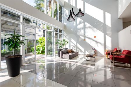 Apartamento à venda com 2 quartos, 68m² em Pinheiros, São Paulo
