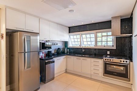 Casa à venda com 127m², 3 quartos e 2 vagas