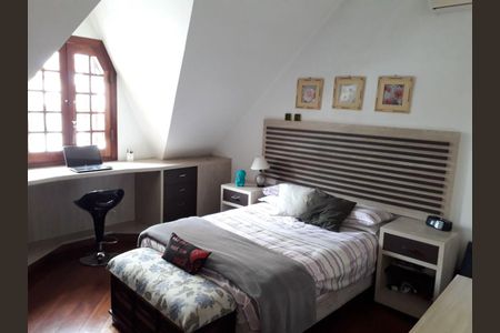 Casa à venda com 3 quartos, 173m² em Vila Andrade, São Paulo