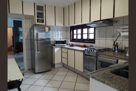 Casa à venda com 3 quartos, 173m² em Vila Andrade, São Paulo