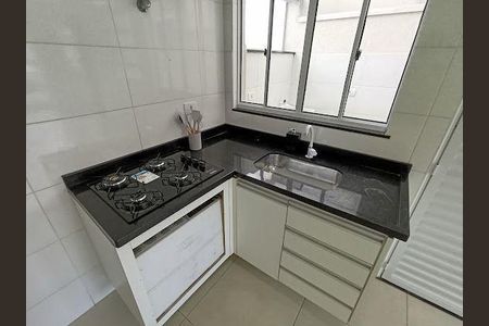 Casa à venda com 3 quartos, 74m² em Vila Curuçá, Santo André