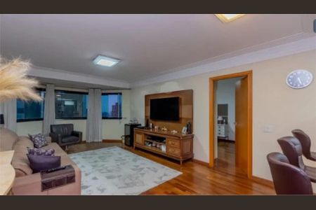 Apartamento à venda com 144m², 3 quartos e 4 vagas