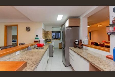 Apartamento à venda com 144m², 3 quartos e 4 vagas