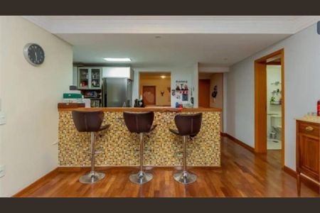 Apartamento à venda com 144m², 3 quartos e 4 vagas