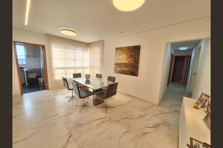 Apartamento à venda com 168m², 3 quartos e 4 vagas