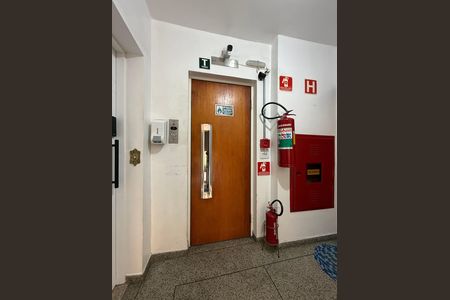 Apartamento à venda com 78m², 3 quartos e 1 vagaÁrea Comum - Elevador 