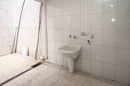 Casa para alugar com 85m², 2 quartos e 1 vaga