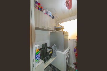 Apartamento à venda com 52m², 3 quartos e 1 vaga Apartamento à venda com 52m², 3 quartos e 1 vagaÁrea de serviço