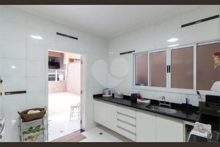 Casa à venda com 4 quartos, 194m² em Rio Pequeno, São Paulo