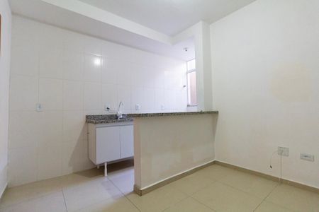 Apartamento para alugar com 34m², 1 quarto e sem vaga Apartamento para alugar com 34m², 1 quarto e sem vagaSala, Cozinha e área de serviço