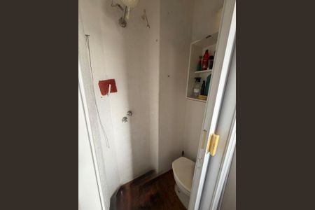 Banho de servico de apartamento à venda com 2 quartos, 57m² em Sagrada Família, Belo Horizonte
