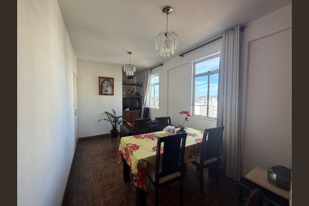 Sala de apartamento à venda com 2 quartos, 57m² em Sagrada Família, Belo Horizonte