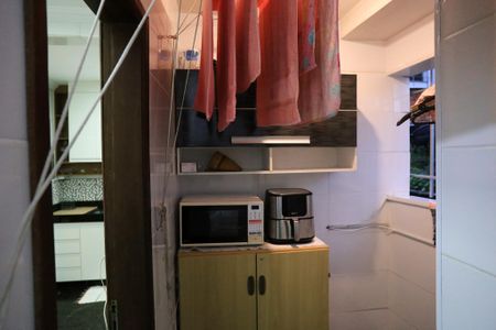 Apartamento à venda com 130m², 3 quartos e 2 vagas Apartamento à venda com 130m², 3 quartos e 2 vagasÁrea de Serviço
