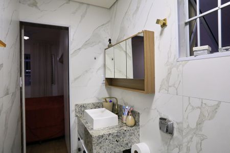 Apartamento à venda com 130m², 3 quartos e 2 vagas Apartamento à venda com 130m², 3 quartos e 2 vagasBanheiro da Suíte