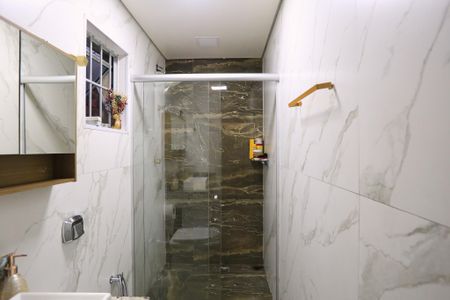 Apartamento à venda com 130m², 3 quartos e 2 vagas Apartamento à venda com 130m², 3 quartos e 2 vagasBanheiro da Suíte
