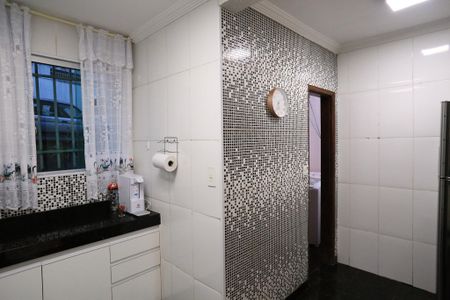 Apartamento à venda com 130m², 3 quartos e 2 vagas Apartamento à venda com 130m², 3 quartos e 2 vagasCozinha