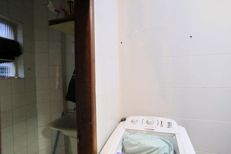 Apartamento à venda com 130m², 3 quartos e 2 vagas Apartamento à venda com 130m², 3 quartos e 2 vagasÁrea de Serviço