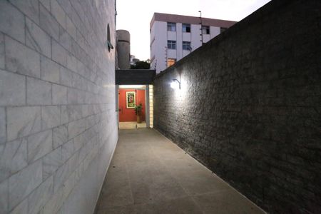 Apartamento à venda com 130m², 3 quartos e 2 vagas Apartamento à venda com 130m², 3 quartos e 2 vagasEntrada
