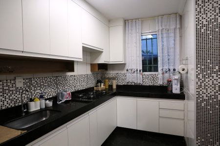 Apartamento à venda com 130m², 3 quartos e 2 vagas Apartamento à venda com 130m², 3 quartos e 2 vagasCozinha