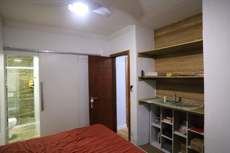Apartamento à venda com 130m², 3 quartos e 2 vagas Apartamento à venda com 130m², 3 quartos e 2 vagasSuíte