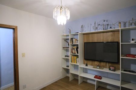 Apartamento à venda com 130m², 3 quartos e 2 vagas Apartamento à venda com 130m², 3 quartos e 2 vagasQuarto