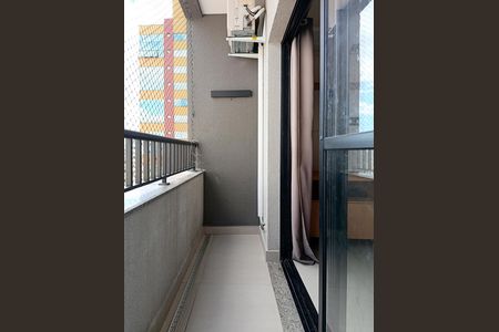 Varanda de kitnet/studio à venda com 1 quarto, 25m² em Pinheiros, São Paulo