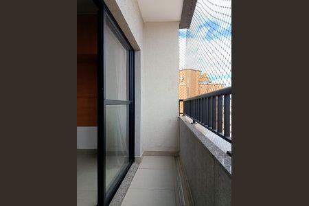 Varanda de kitnet/studio à venda com 1 quarto, 25m² em Pinheiros, São Paulo