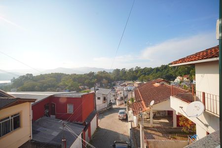 Vista  de apartamento para alugar com 2 quartos, 65m² em Agronômica, Florianópolis
