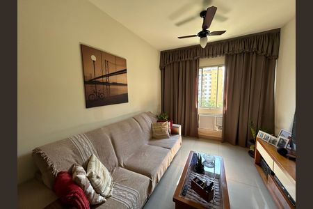 Apartamento à venda com 108m², 3 quartos e 1 vagaSala