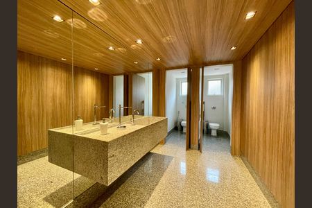 Apartamento à venda com 133m², 4 quartos e 2 vagas