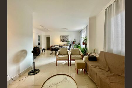 Apartamento à venda com 133m², 4 quartos e 2 vagas
