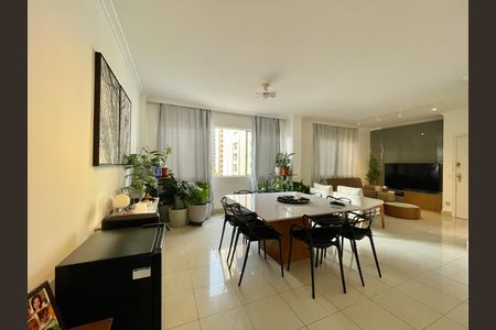 Apartamento à venda com 133m², 4 quartos e 2 vagas