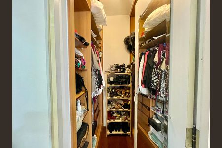 Apartamento à venda com 133m², 4 quartos e 2 vagas