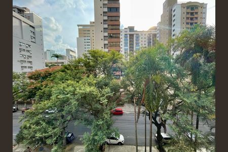 Apartamento à venda com 133m², 4 quartos e 2 vagas