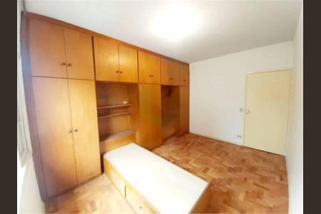 Casa à venda com 3 quartos, 165m² em Cidade Dutra, São Paulo