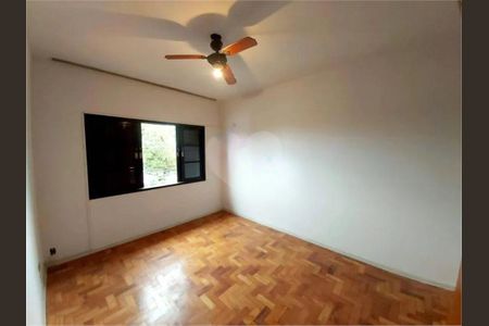 Casa à venda com 3 quartos, 165m² em Cidade Dutra, São Paulo
