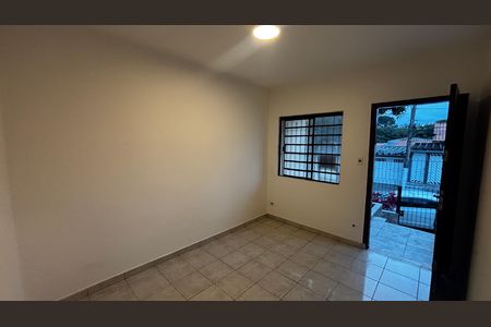 Casa para alugar com 152m², 2 quartos e 2 vagas Casa para alugar com 152m², 2 quartos e 2 vagasSala