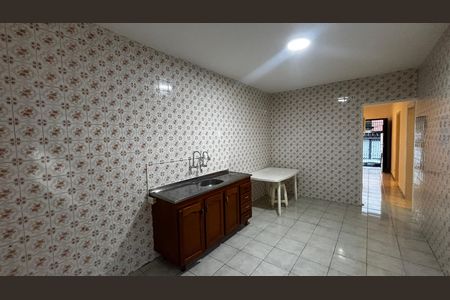 Casa para alugar com 152m², 2 quartos e 2 vagas Casa para alugar com 152m², 2 quartos e 2 vagasCozinha