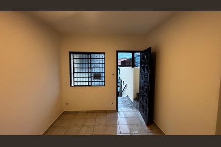 Casa para alugar com 152m², 2 quartos e 2 vagas Casa para alugar com 152m², 2 quartos e 2 vagasSala